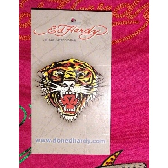 Ed Hardy Toddler Tee Size 2 Pink Bee Dragon w/ Cowboy Hat Rhinestones NWT - Picture 8 of 8